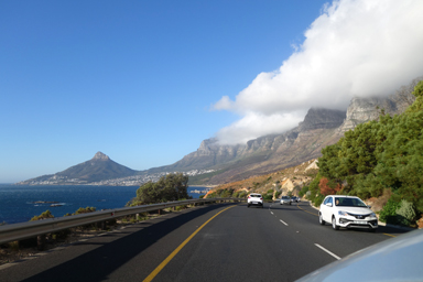 左側通行と穏やかな運転に安心するドライブ