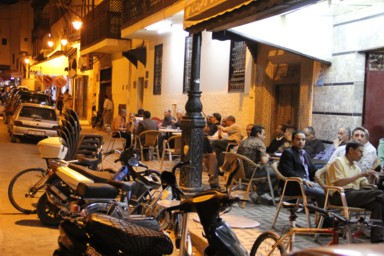 紅茶で酔えるフェズの夜のひととき