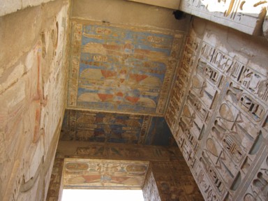 人類の進歩を感じる遺跡の風景