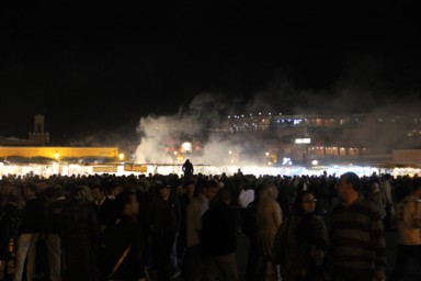 毎晩続くマラケシュの祭りのような夜