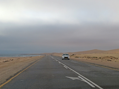 大西洋とナミブ砂漠に挟まれた場所