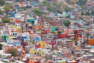 グアナファトのカラフルな家々