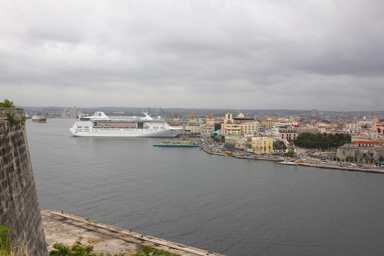 城壁の上で感じた世界の広さと孤独