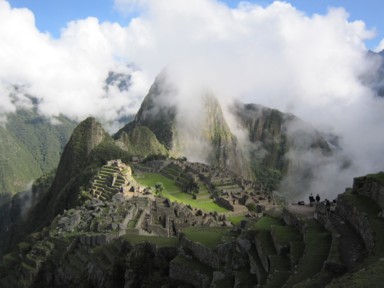 ペルーのマチュピチュの壮大な遺跡