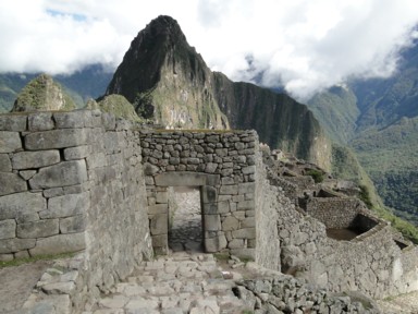 憧れの廃墟マチュピチュに足を踏み入れる
