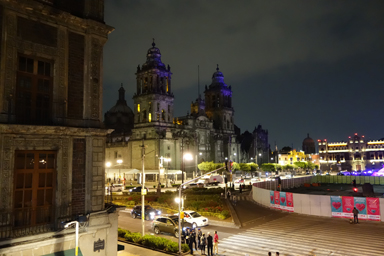 深夜に響く教会の鐘の音