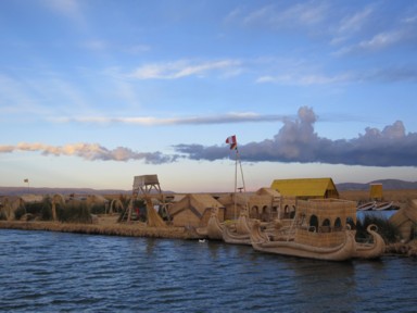 現実離れした草の世界に思わず笑う