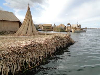 遊び心から始まった浮島の暮らし