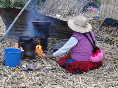 草が燃料、でも火事にならない理由