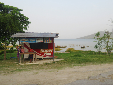 バスのドライバーの寄り道に誰も怒らない心の余裕