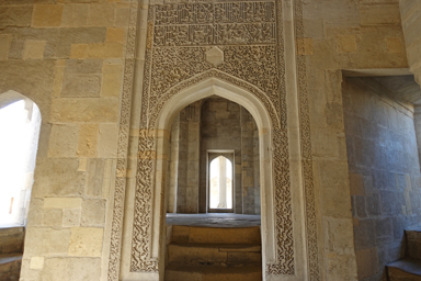 シルヴァンシャー宮殿の内部の繊細な模様