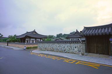 人がいない韓屋