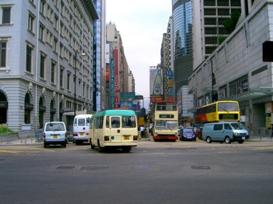 ネイザンロード入り口のビル群