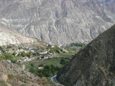 パキスタンのフンザと似たヒマラヤの風景