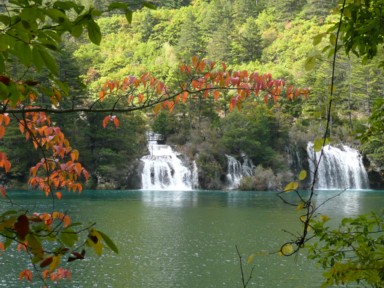 紅葉と九寨溝の景色