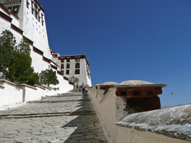 ポタラ宮へ続く坂道