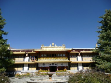 ダライ・ラマ14世の生活空間