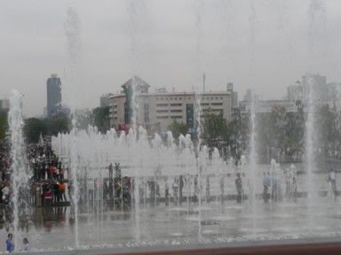 大雁塔前の噴水ショー