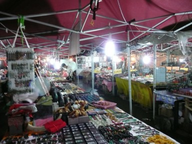 西安のイスラム市場のエキゾチックな雰囲気