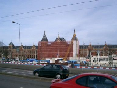 アムステルダム中央駅と日本の駅を思い出す瞬間