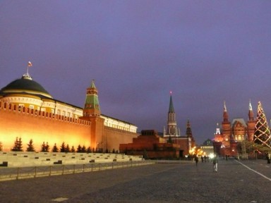 ライトアップが美しい冬のモスクワの街角