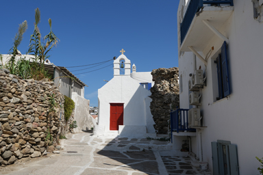 足を止めたくなる教会の佇まい