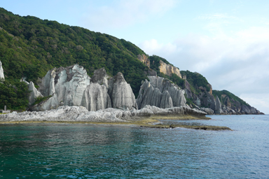 仏ヶ浦の奇岩群