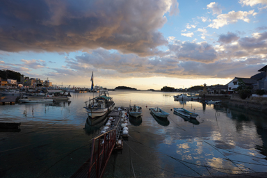 鞆の浦の港町風景