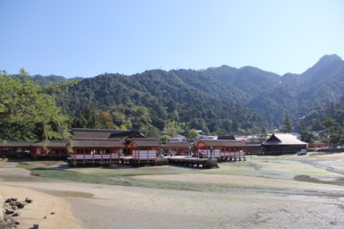 自然の力を感じる神聖な場所