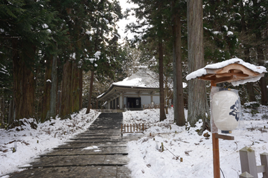 雪の平泉