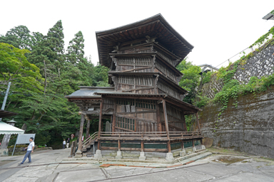 会津さざえ堂の外観