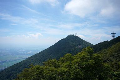 筑波山のスカイデッキからの山頂