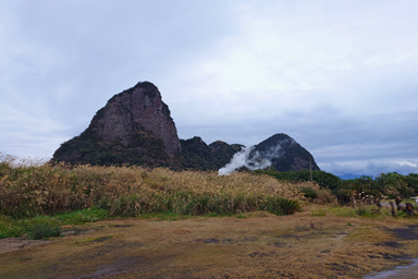 スヌーピー山のシルエット