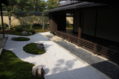 枯山水の庭園と石組み