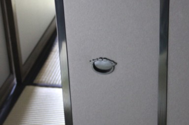 茶室の釜と炉の風景