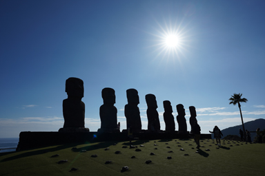 サンメッセ日南のモアイ像