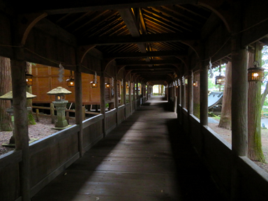 諏訪大社の回廊