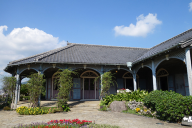 グラバー邸の洋館と庭園