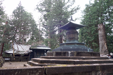 徳川家康の墓所