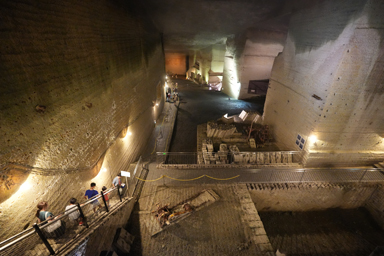 大谷石採掘場跡の地下空間