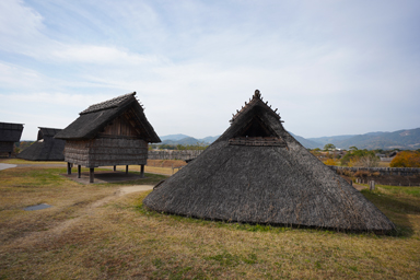 吉野ケ里遺跡の復元された家