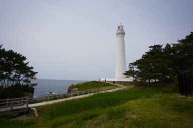 出雲日御碕灯台の白い塔