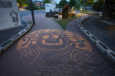 境港の妖怪のライトアップ