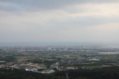展望台から見たエメラルドの海