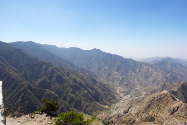山の美しさは尾根の美しさだと感じるサウダ・ビューポイント
