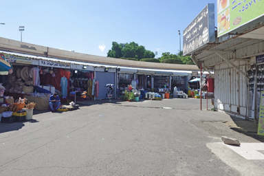 素朴な感じで時間の流れがゆったりな地元の市場