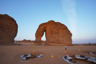 エレファントロックの横のおしゃれなカフェでシーシャとコーヒーを飲む時間