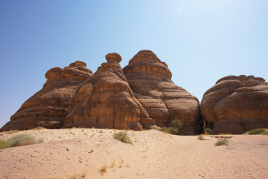 アルウラのヘグラのアルディワンの不思議な丸みを帯びた巨大奇岩