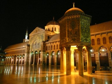 イスラム教第4の聖地で世界最古のモスクとされるウマイヤド・モスクの美しい装飾の外観