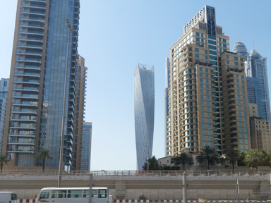 奇抜なアイディアで作られた建物